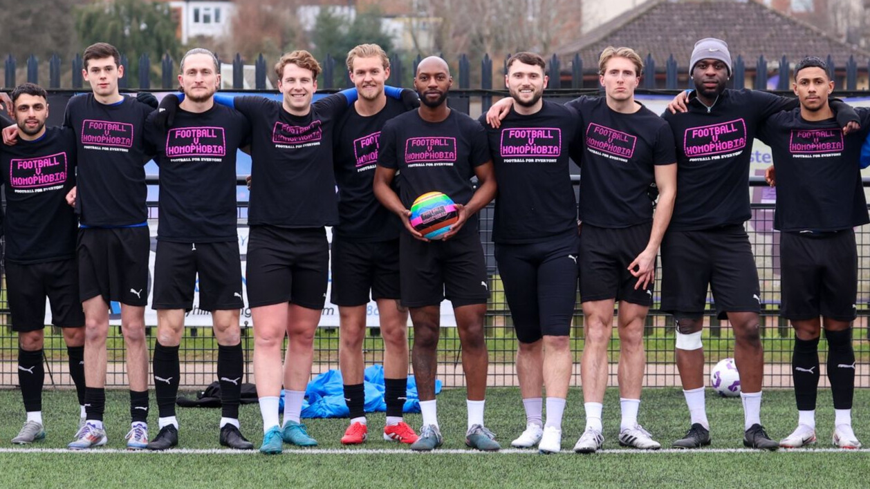 Sevenoaks Town FC players supporting FvH